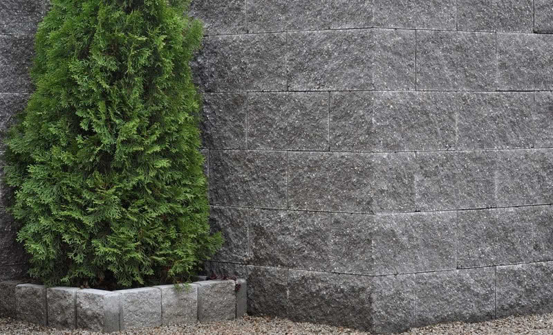 Bloczki TOM - dobry pomysł na szybką budowę garażu lub wiaty śmietnikowej