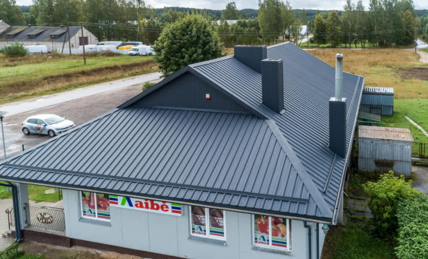 Blacha trapezowa jako zadaszenia budynków przemysłowych
